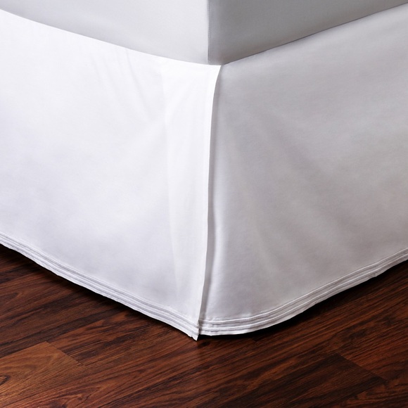 HUDSON PARK Cal King bedskirt White - Picture 1 of 3